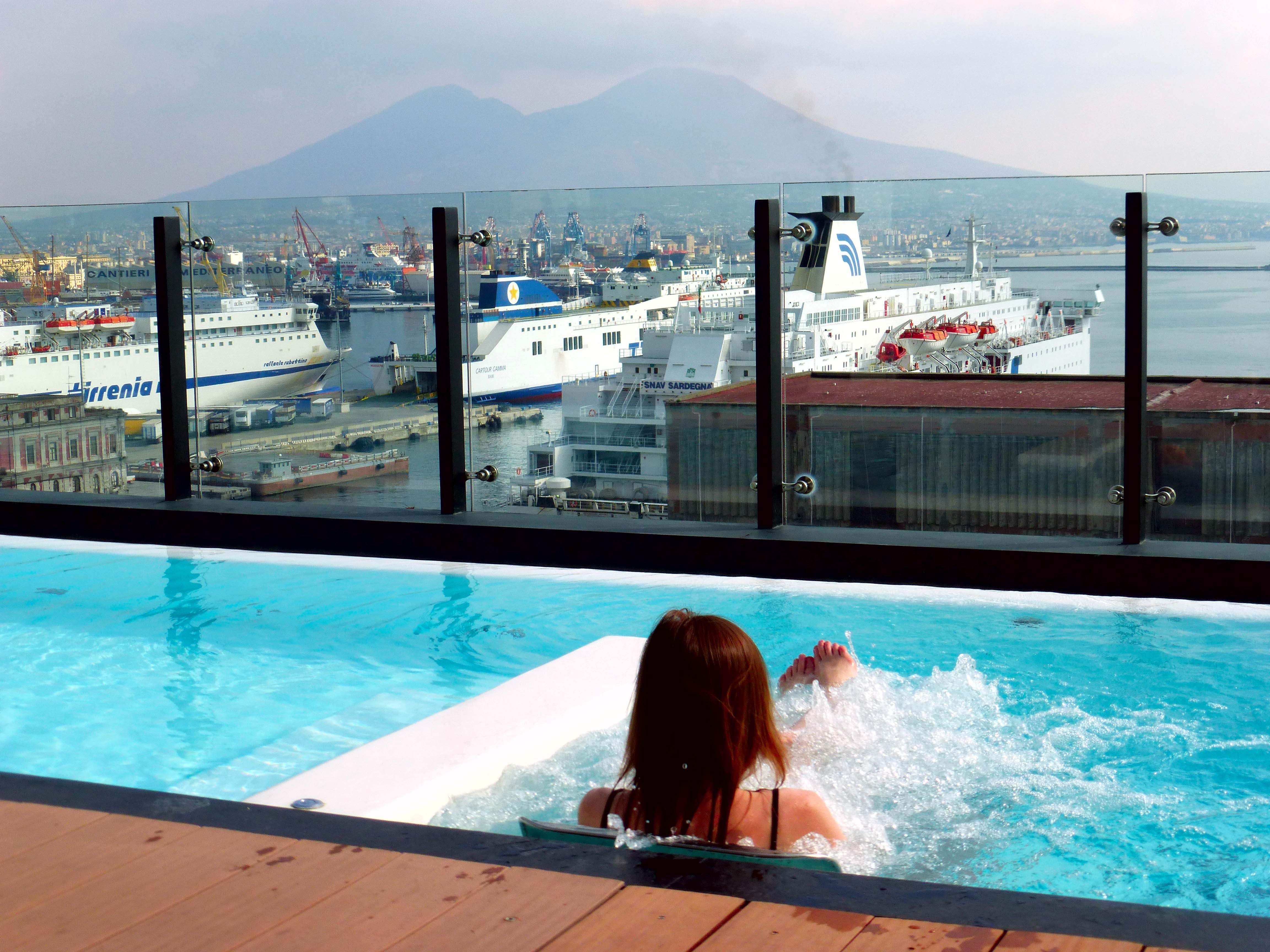 Неаполь: Romeo Hotel